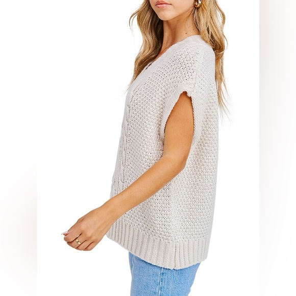 En Saison Natural Beige V-Neck Cable-Knit Sleeveless Sweater Vest EUC Size Small - Picture 3 of 12
